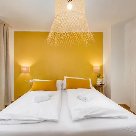 לינה וארוחת בוקר In2therooms Giulia פונאנט