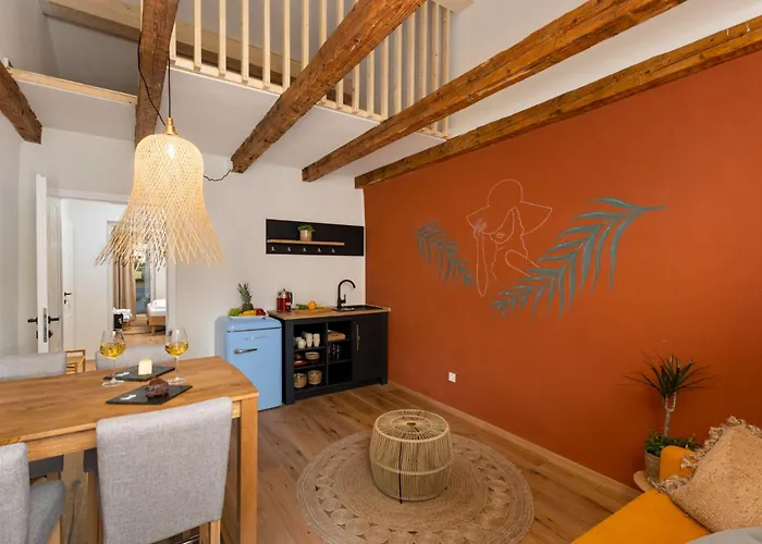 In2therooms Giulia * פונאנט