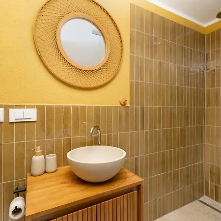 In2therooms Giulia Bed & Breakfast *